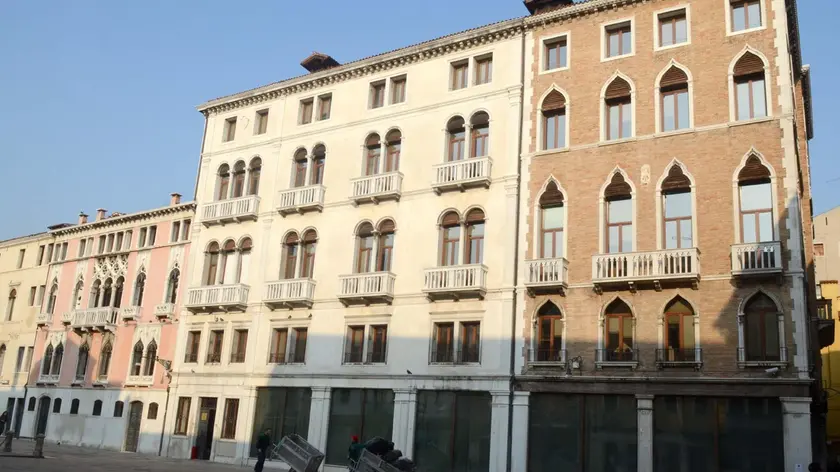 Gli uffici dell' Edilizia Privato del Comune in campo Manin