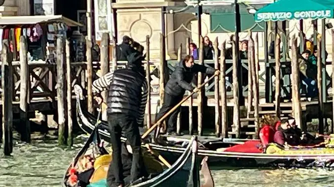 Una gondola senza "el rizzo" di poppa
