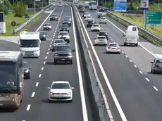 MORSEGO - DINO TOMMASELLA - NOVENTA -TRAFFICO IN AUTOSTRADA NEI PRESSI AREA SOSTA CALSTORTA