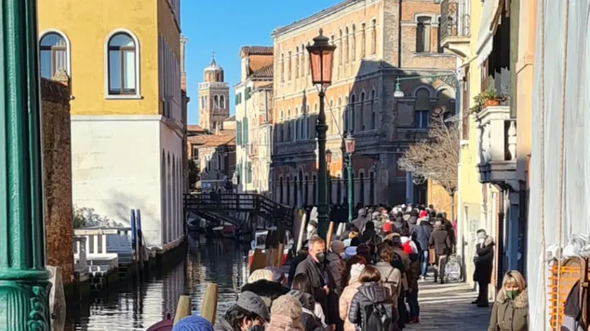 Le code di martedì per i tamponi