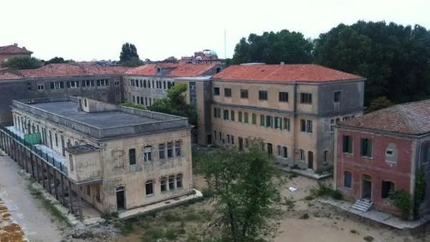 I padiglioni interni dell'ex ospedale al Mare al Lido di Venezia