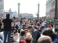 INTERPRESS/GF TAGLIAPIETRA. VENEZIA INVASA DAI TURISTI. 25.04.2014.-.