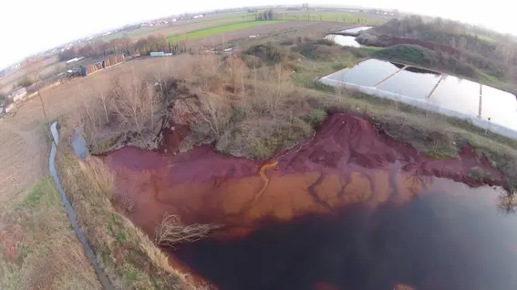 La foto dal drone della discarica di pirite di Dogaletto di MIra (foto Lorenzo Pòrcile)