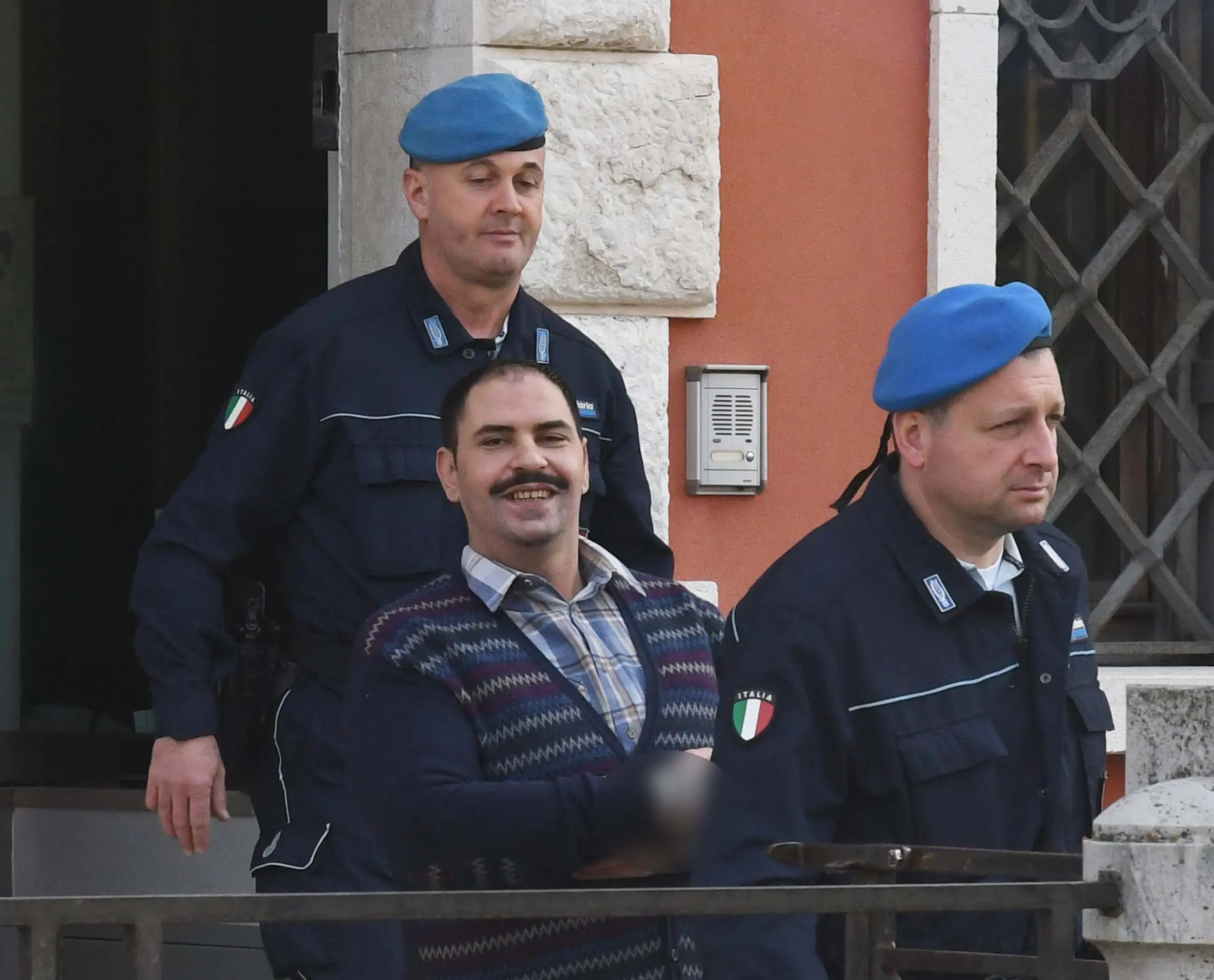 Natalino Boscolo Zemello viene condotto in tribunale per una udienza