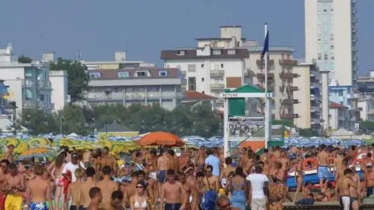 FOTO GAVAGNIN (14-08 ) JESOLO LIDO SPIAGGIA