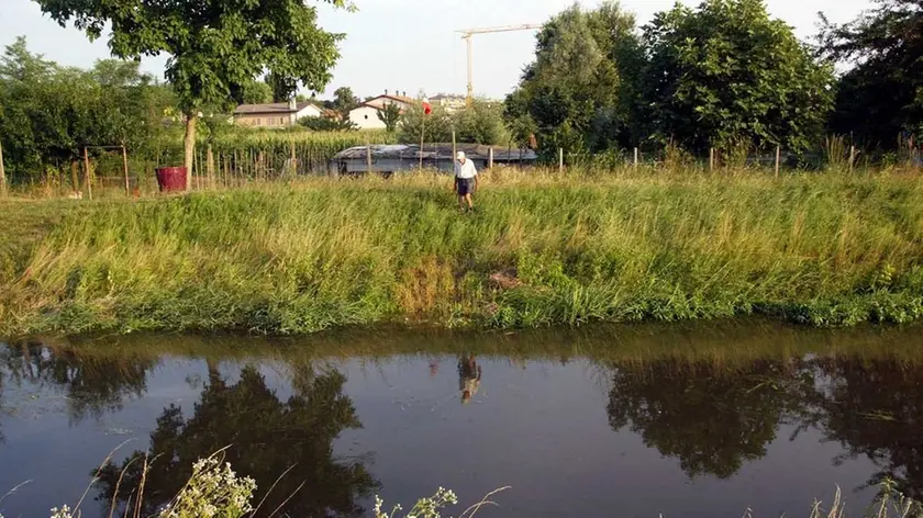 MOGLIANO SUICIDIO MADRE E FIGLIO FIUME ZERO IN FOTO LUOGO RITROVAMENTO CADAVERI annegati mogliano