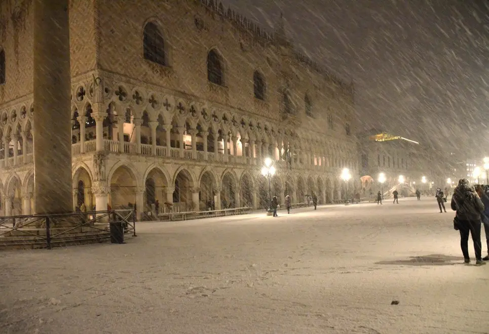 Interpress/Mazzega Venezia, 13.01.2017.- Neve a Venezia, San Marco