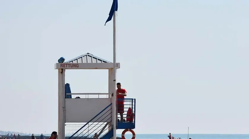 DE POLO - DINO TOMMASELLA - JESOLO - VEDUTE SPIAGGIA - PRENOTAZIONE SDRAI - SINDACO ZOGGIA - POSTO SOCCORSO E ALTANE BAGNINI