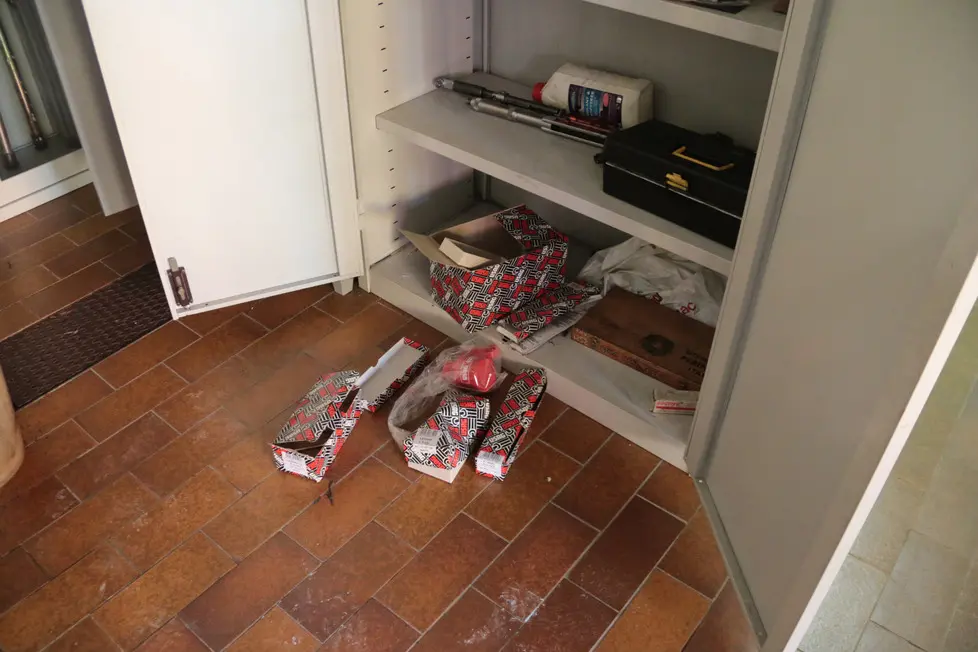 Foto Agenzia Candussi/Baschieri/ Via Asseggiano, Mestre/ Atti di vandalismo nella scuola Edison-Volta