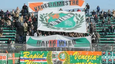 GATE 22. Il gruppo dei tifosi dell’Unione Venezia promotore dell’iniziativa