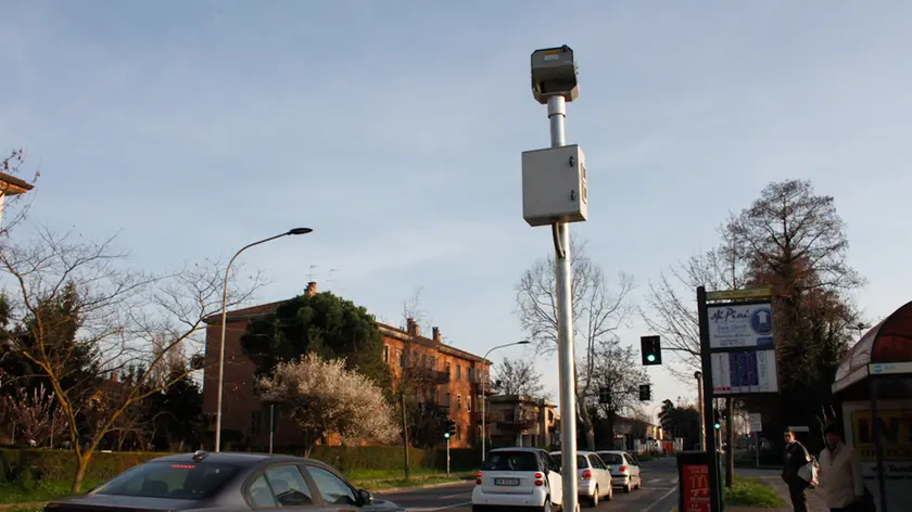 Nuovo Velocar installato all'incrocio tra via Terraglio e Via Borgo Pezzana, Mestre.