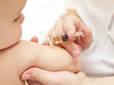 Un bambino sottoposto a Vaccinazione