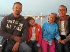 PASSERINI TREVISO FAMIGLIA DURANTE DISPERSA CADUTA AEREO CARACAS AGENZIAI FOTOGRAFICA FOTO FILM