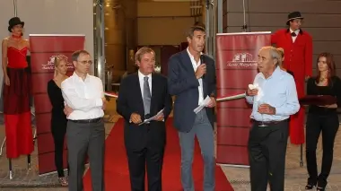 Un momento della cerimonia di inaugurazione della nuova cantina