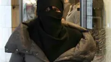 La cronista con il burqa per Mestre