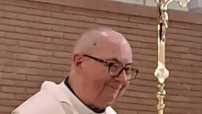 Don Emilio durante una celebrazione