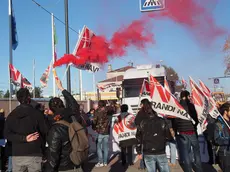 Foto Agenzia Candussi/Scattolin/Via Dei Petroli, Mestre / Manifestazioni grandi navi veloci