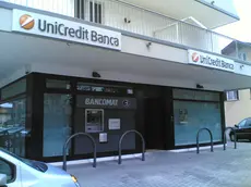 La filiale di Unicredit in piazza Milano a Jesolo