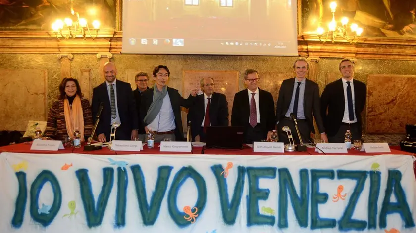 Interpress/M.Tagliapietra Venezia 20.01.2017.- Il Mio Futuro è Venezia. Ateneo Veneto. Da sx Nicoletta Frosini, Sebastiano Giorgi, Mauro Gasparinetti, Gian Angelo Bellati, Andrea Ferrazzi, Jacopo Berti.