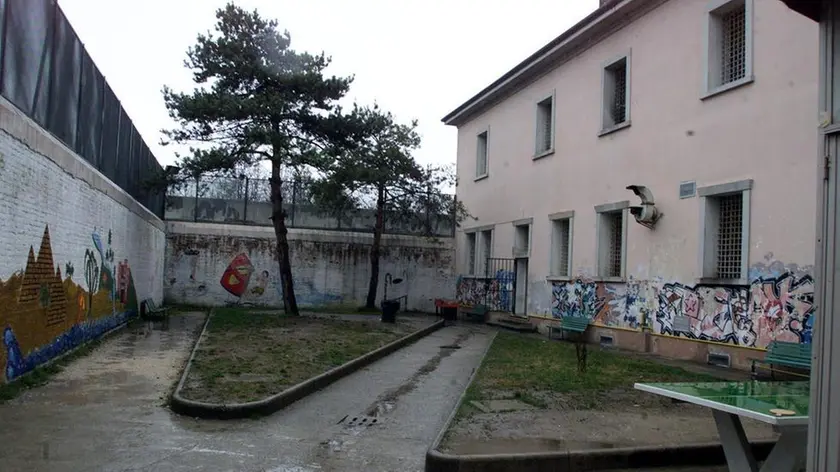 TREVISO 12/4/2003 CARCERE MINORILE DI TREVISO carcere minorile