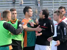 Interpress/Mazzega Cruccu Venezia, 28.04.2013.- Calcio Stadio PL Penzo, FBC Unione Venezie / AC Giacomense.- Nella foto screzi fra giocatori a fine partita