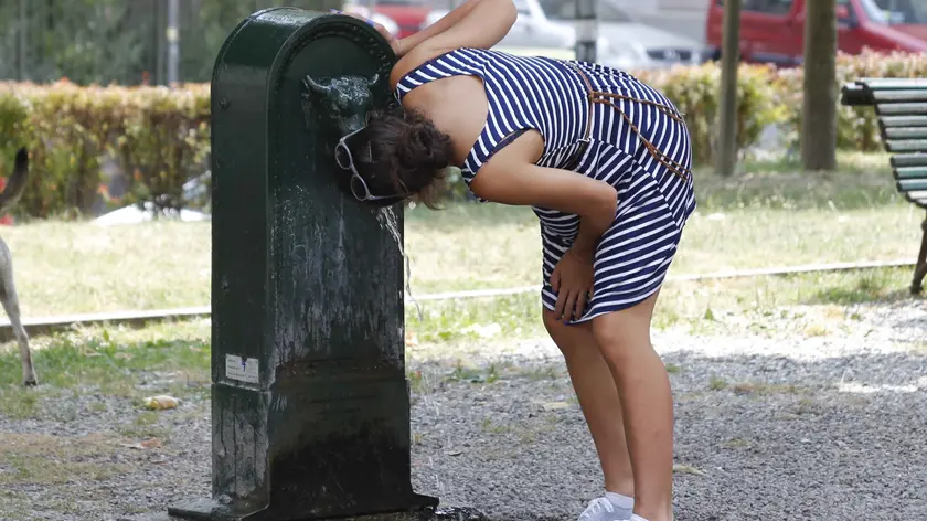 Foto Belen Sivori/LaPresse.06 /07/2015 Torino, Italia.Cronaca.Caldo nella città di Torino.Nella foto: alte temperature..Photo Belen Sivori/LaPresse.06/07/2015 Turin, Italy.News.Hot weather in Torino .In the pic: high temperatures