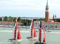 Caiaffa Interpress/M.Tagliapietra Venezia 13.05.2012.- Regata città di Venezia dei catamarani in bacino San Marco.