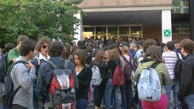 CAIAFFA MESTRE 10/09/2007 Liceo G. Bruno primo giorno di scuola..© Bertolin M.