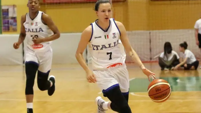 guerretta agenzia fotofilm ponzano amichevole basket femminile italia -ucraina