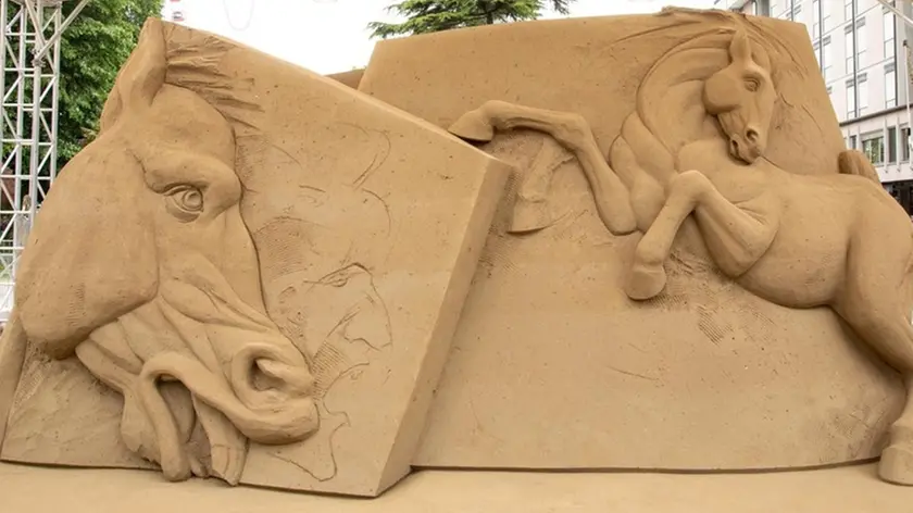 DE POLO - TOMMASELLA - JESOLO - SCULTURE SABBIA LEONARDO