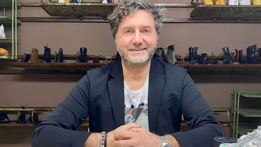 Il designer Roberto Guzzonato