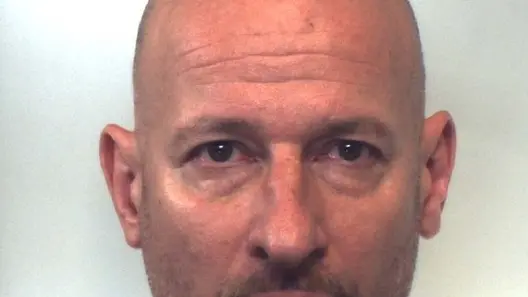 DE POLO - DINO TOMMASELLA - CAORLE - ARRESTI PER DROGA (LORENZON CON BARBA E PRESTIGIACOMO CON MAGLETTA BIANCA)