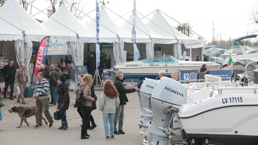 Scattolin/Foto Agenzia Candussi/ Ca' Noghera, via Ca' Vallesina/ Fiera Nautica presso il cantiere Beraldo