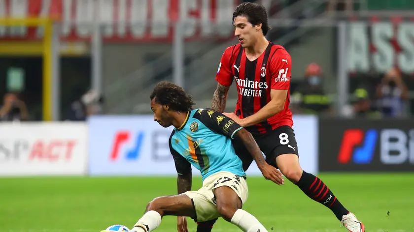 vatrella foto er milan venezia Gianluca Busio e Sandro Tonali