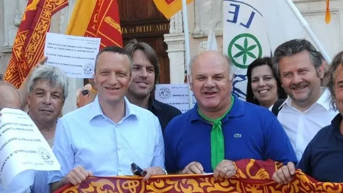 Interpress/Mazzega Pellicanii Venezia, 02.08.2014.- Manifestazione Lega Nord- Liga Veneta dall'Accademia alla Prefettura.- Nella foto al centro Flavio Tosi, Daniele Stival e Giovanni Giusto.-