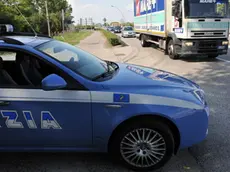 DEPOLO PERS FGAVAGNIN BIBIONE POLSTRADA CONTROLLA TRAFFICO IN ENTRATA DEPOLO PERS FGAVAGNIN BIBIONE POLSTRADA CONTROLLA TRAFFICO IN ENTRATA
