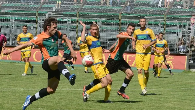 Interpress-M.Tagliapietra Venezia 12.05.2013.- Calcio Venezia\Savona. 2° gol Godeas