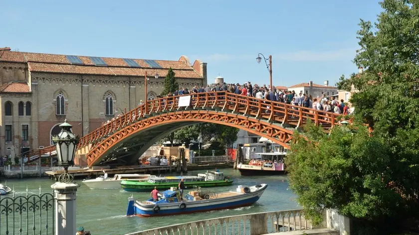 Interpress/ Gf.Tagliapietra.29.08.2018.-Inagurato il restauro del ponte dell'accademia.