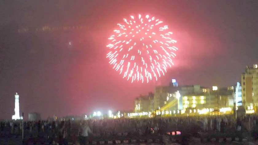 FOTO GAVAGNIN (15-08 COLUCCI ) FUOCHI D'ARTIFICIO A JESOLO