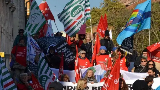 Interpress/ Gf:Tagliapietra. 15.11.2016.-Manifestazione insegnanti comunali.