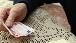 Vittoriano Checchin ha restituito i 900 euro che ha trovato per strada e che costituivano l’intera pensione di un’anziana vedova