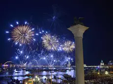 Foghi e barche la notte del redentore (foto Interpress)