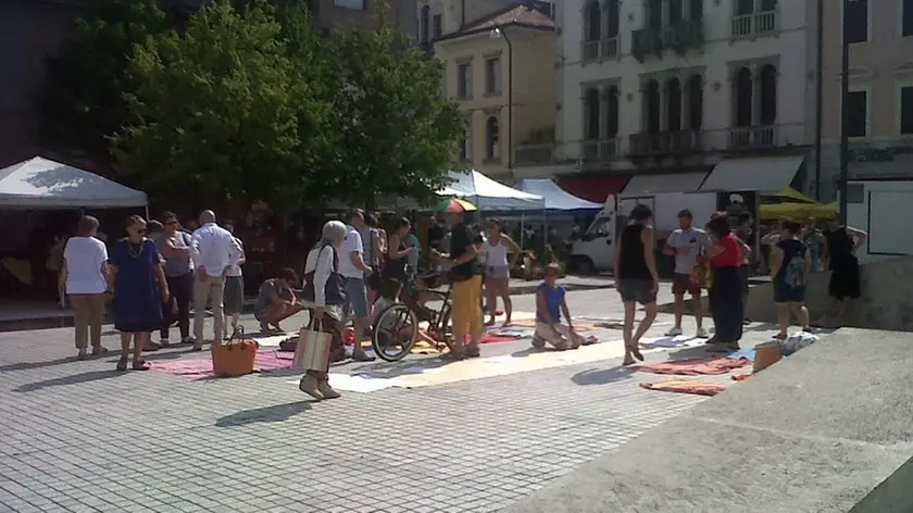 DE POLO - DINO TOMMASELLA - SAN DONA' DI PIAVE - FLASH MOB IN PIAZZA INDIPEDENZA