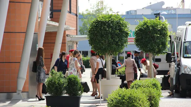 Colloqui di selezione per hostess per Emirates Airlines presso il Laguna Palace Hotel di Mestre