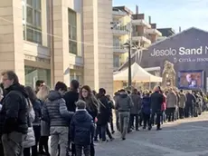 DE POLO - DINO TOMMASELLA - JESOLO LIDO - CODE AL PRESEPIO DI SABBIA