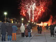 F.GAVAGNIN CAORLE FUOCHI DI CAPODANNO ALLE 6 DI MATTINA