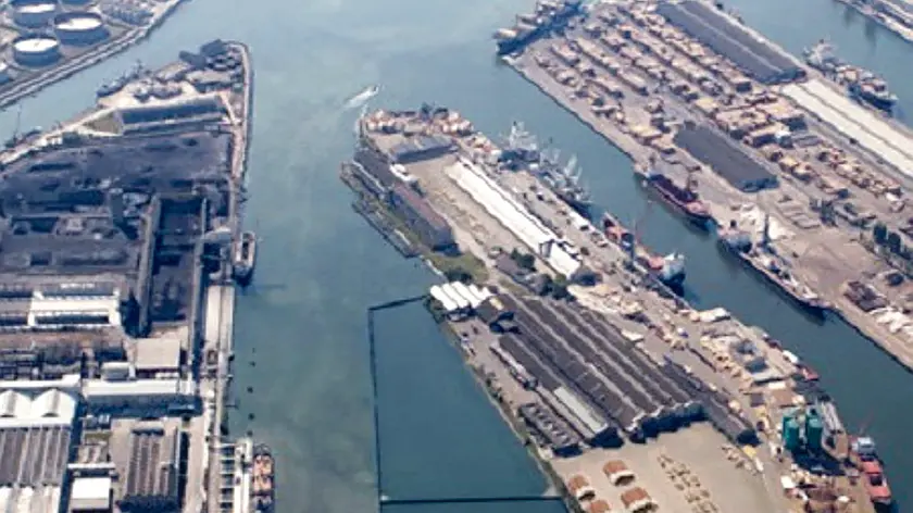 Veduta aerea del porto di Marghera: l’area è interessata a progetti di bonifica e rilancio