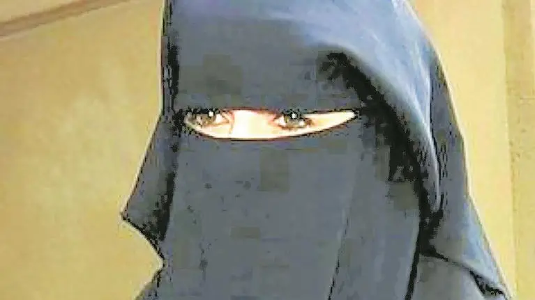 Controlli serrati nei centri islamici e no al burqa negli uffici pubblici