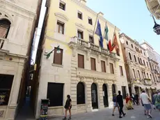 Interpress/M.Tagliapietra Venezia 22.04.2018.- Negozi. Prossima apertura Saint Laurent. Calle Larga XXII Marzo.