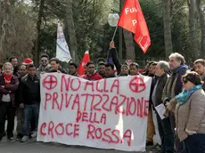 JESOLO - DINO TOMMASELLA - COLUCCI - MANIFESTAZIONE CONTRO PRIVATIZZAZIONE CROCE ROSSA